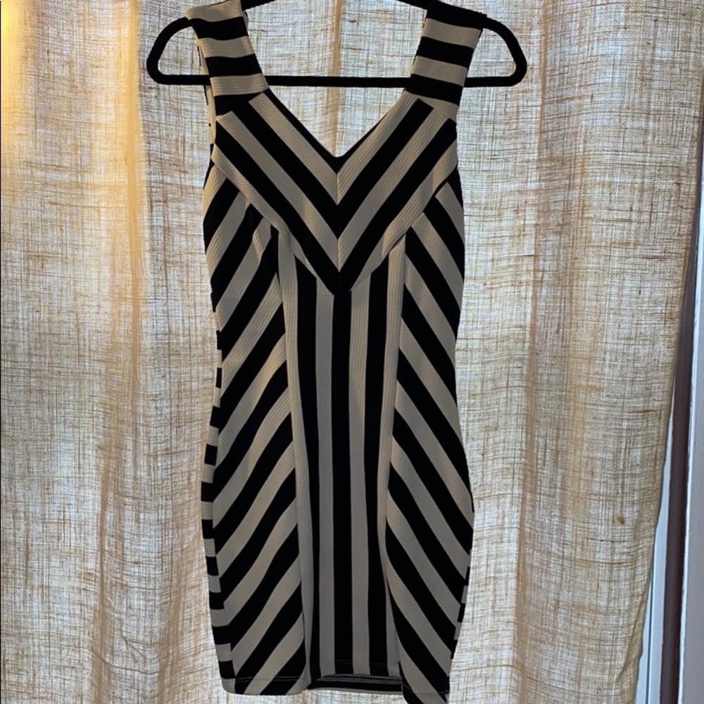 Woman’s Dress Mini Black and White Stripped